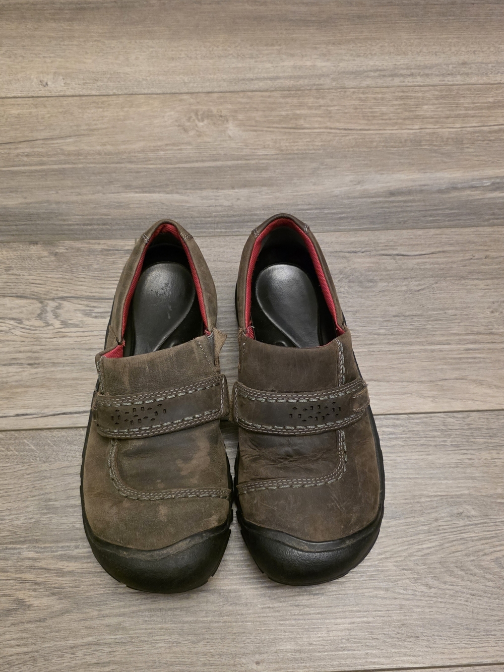 KEEN Kaci Leather Slip-Ons Size 9.5